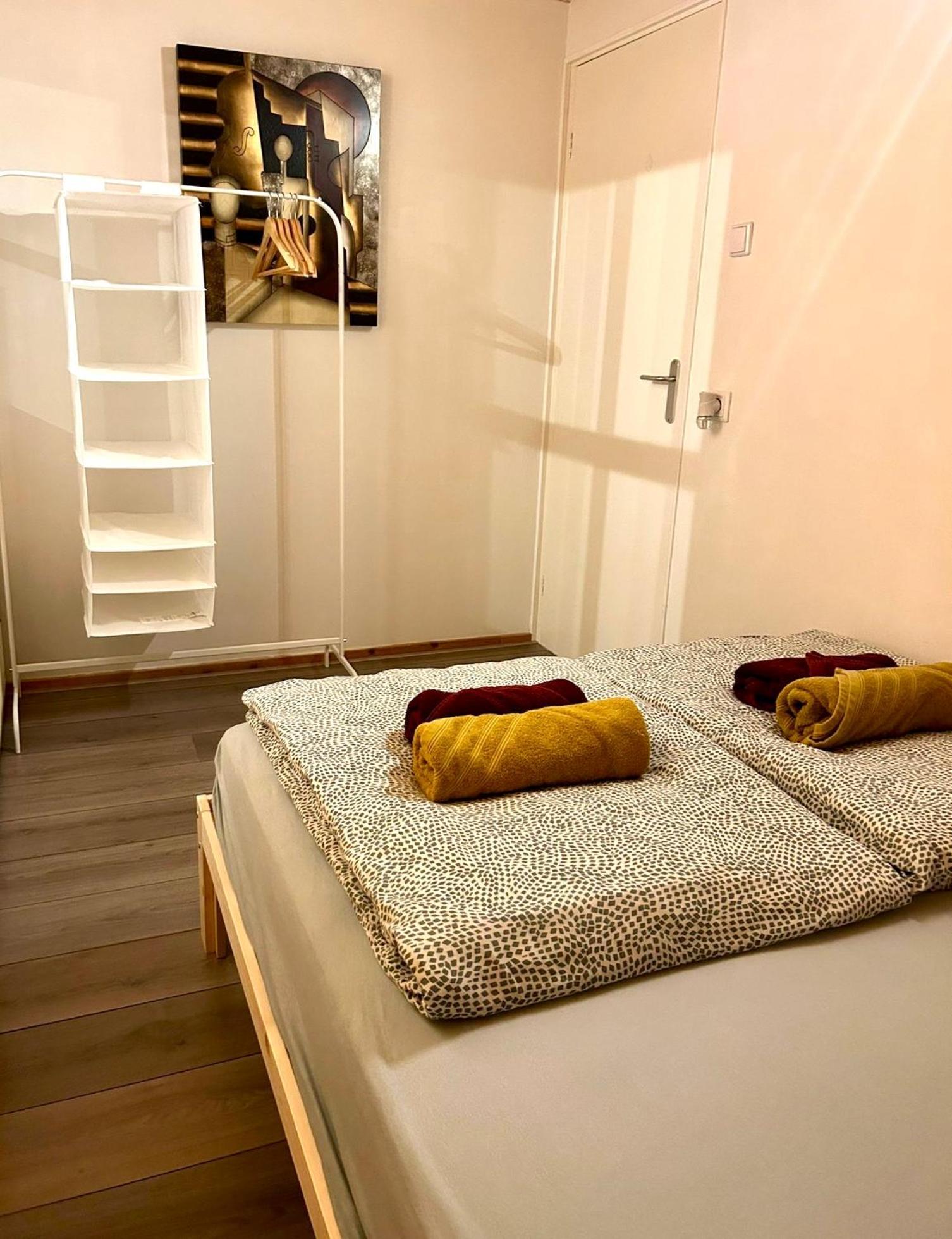 Buddha Style Family House & Jacuzzi & Sauna Near Amsterdam Vijfhuizen Exterior foto