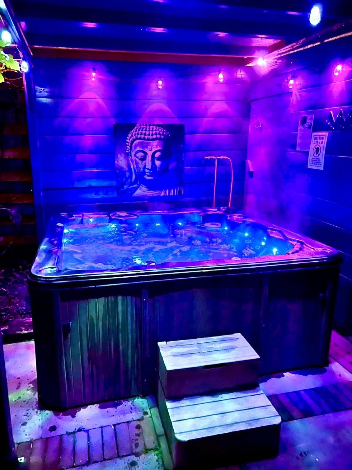 Buddha Style Family House & Jacuzzi & Sauna Near Amsterdam Vijfhuizen Exterior foto